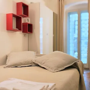 Central Suite Apartment , Bari Włochy